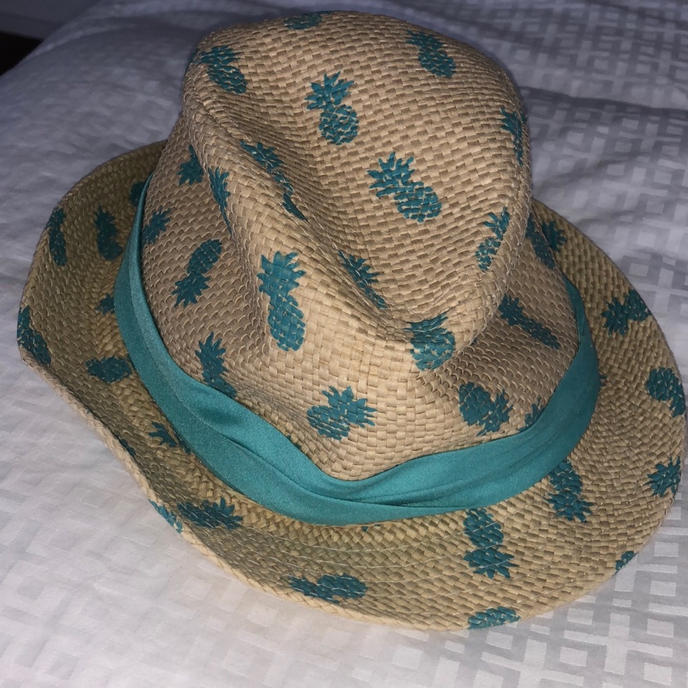 Pineapple hat